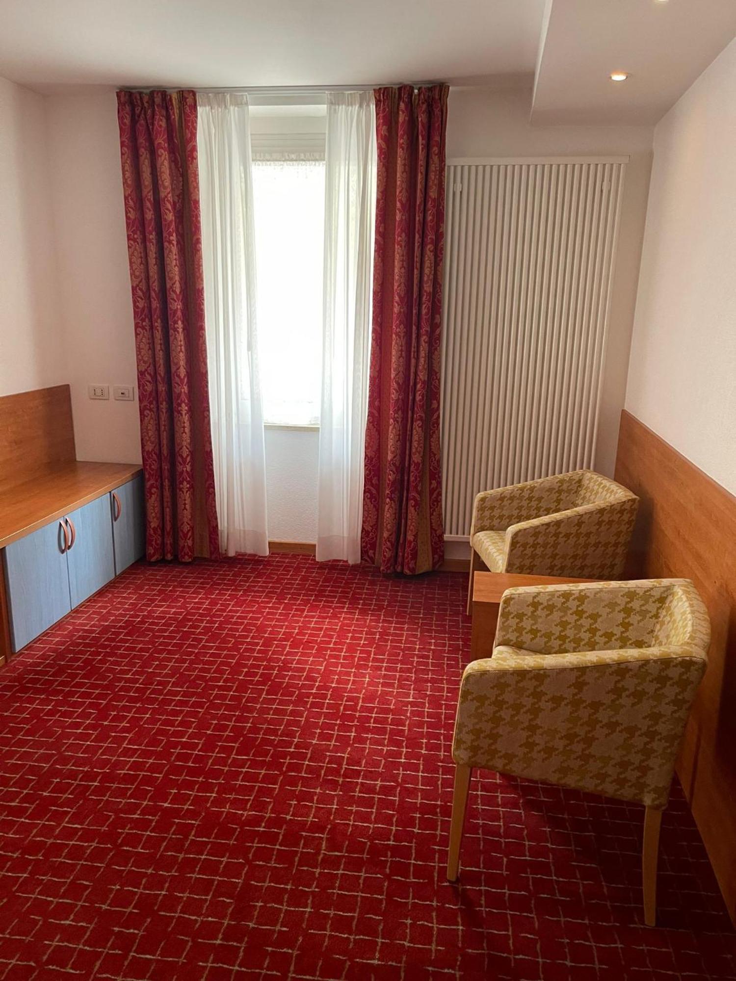 Hotel Londra Slow Living โมลเวโน ภายนอก รูปภาพ